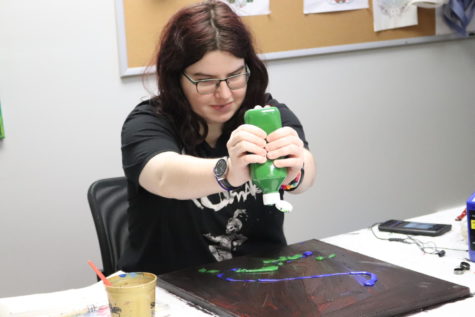 Onyx Steele, sophomore, takes time in the Creativity Suite to sweetly create. 
