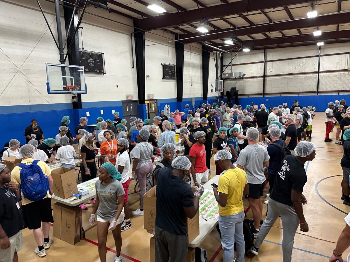 New Ferrum College students package 50,000 meals for those in need during the Harvest Packs service project on Sat., Aug. 12, as part of Connection Weekend 2023.
