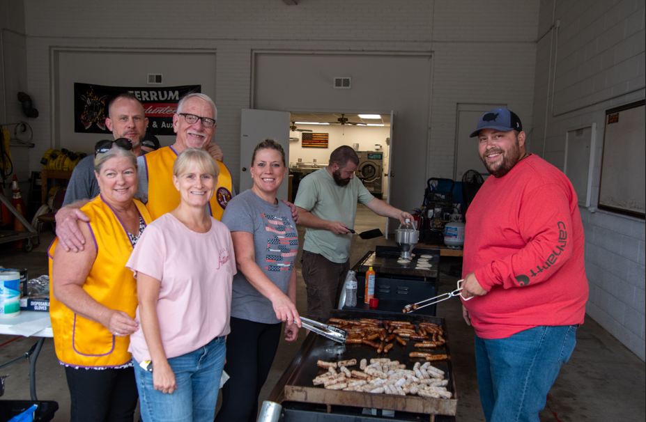 Members from the Ferrum Lion Club, Ferrum Volunteer Fire Department, Ferrum Forward Committee, Friends of Ferrum Park, and the Ferrum Community join to make pancakes for the fundraising breakfast. 